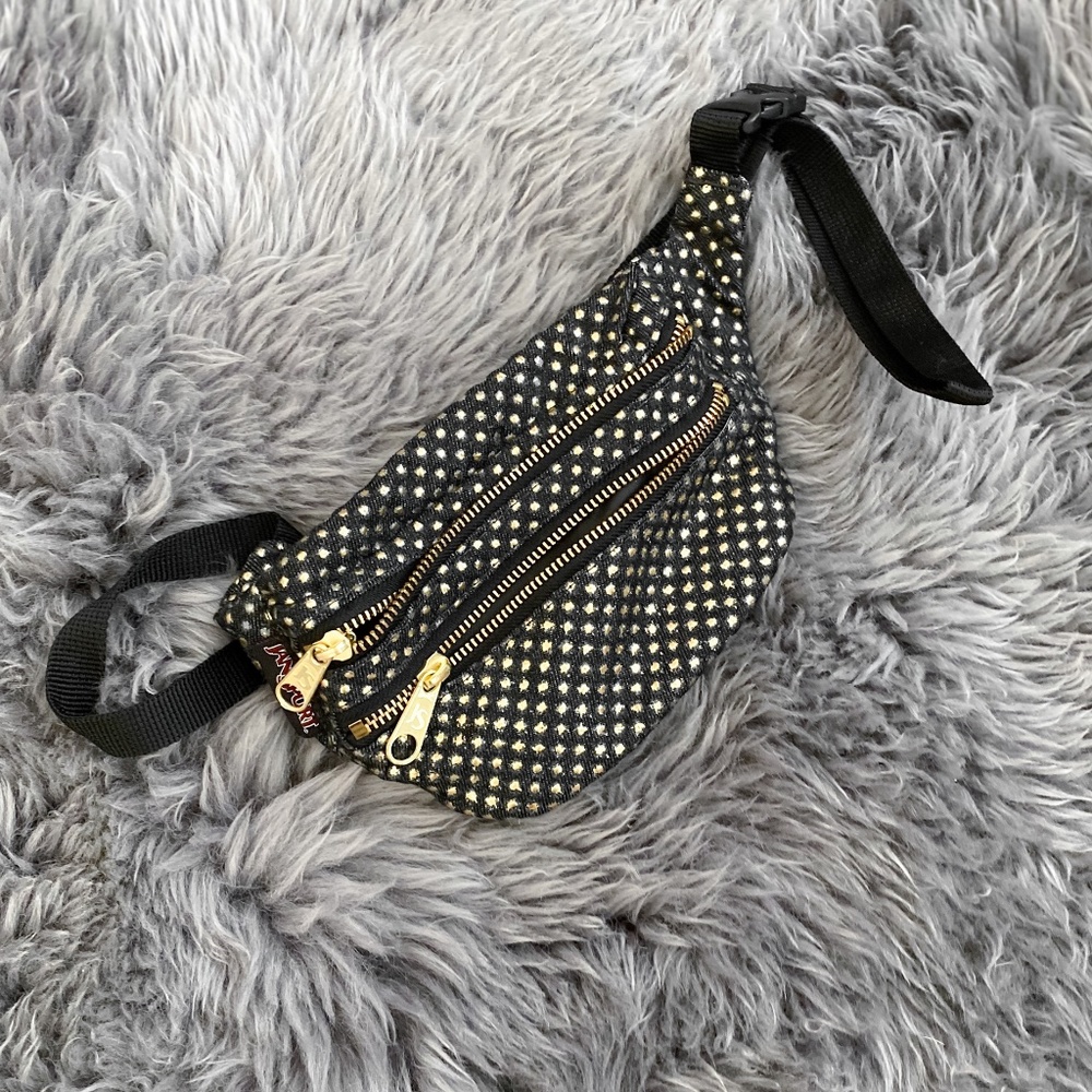 Jansport Black and Gold Fanny Pack